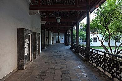 今天是《虐杀原形》发售15周年